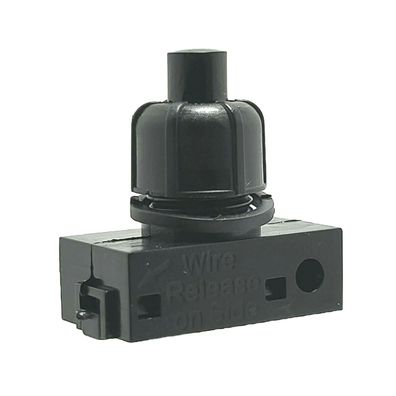 Einbau Druckschalter mit Steckanschluss für Lampen 250V 2A Weiß oder Schwarz
