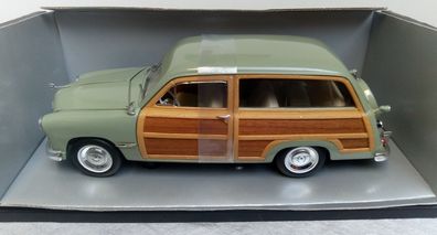 1949 Ford Woody Wagon, Motor City 1:18