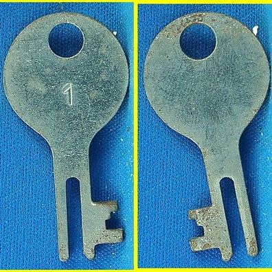 alter Flachschlüssel für Spardose / Sparschwein ca. 43 mm Schliessung 1