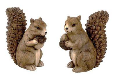 2 Stück Eichhörnchen Figuren mit Nuss 18 cm Dekofigur