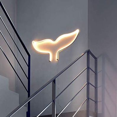 Design LED Wandlampe Whale Lichtojekt 110 cm Fischflosse