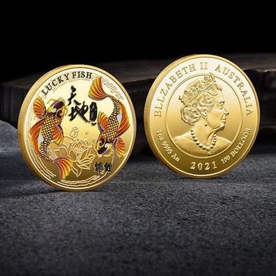 Medaille Glücksbringer Lucky Fish mit Queen Elisabeth II 2021 vergoldet (Med209)