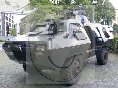 Foto Polizei 90er Jahre Polizeisonder-Kfz Polizeipanzer Essen Abzug 10 x 15