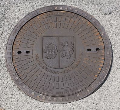 Gully Kanaldeckel Schachtdeckel Gullydeckel Klasse A15.50 Mecklenburg Vorpommern