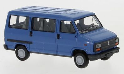 Brekina 34905 - 1/87 Peugeot J5 Bus, blau, 1982 - Neu