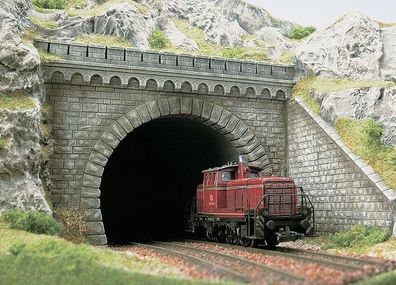 Busch 7023 - 1/87 / H0 Tunnelportal - Neu