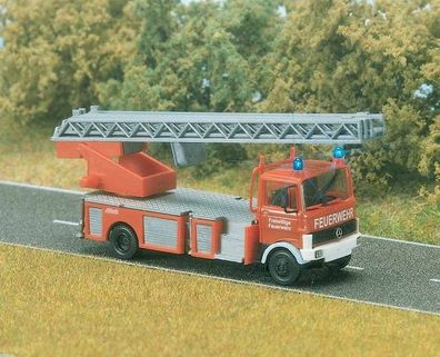 Busch 5608 - 1/87 / H0 Feuerwehr-Leiterwagen Mercedes-Benz LP 809 - Neu