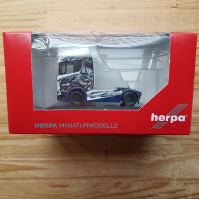 Herpa 111034 - 1/87 Scania CR 20 HD Zugmaschine "Log-X / No Limit" (CZ) - Neu