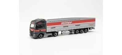 Herpa 315548 - 1/87 Iveco S-Way Schmitz Sattelzug &bdquo; Hiller Logistik&ldquo;