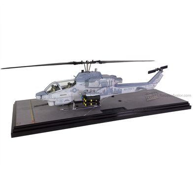 Forces Of Valor 820004A-2 - 1/48 Bell AH-1W Whiskey Cobra attack helicopter