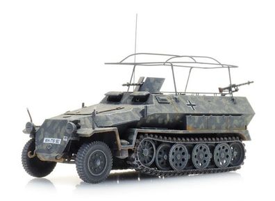Artitec 6870481 - 1/87 / H0 Sd. Kfz. 251/3 Ausf. C, Funkpanzerwagen, camo-grau