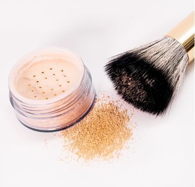 Adessa Natural Mineral Powder SUN, 10g mit Adessa Make-up Pinsel im Set