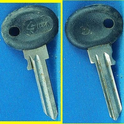 Silca DM1RP mit Kunststoffkopf - KFZ Schlüsselrohling mit Lagerspuren !