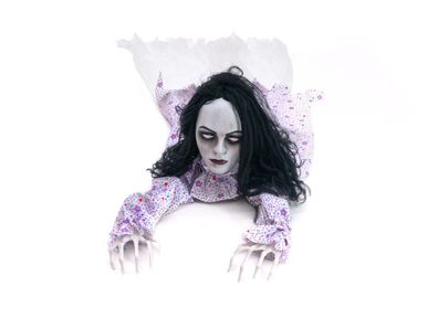 Kriechende Zombiefrau - bewegte 150cm Halloween Figur, Licht, Geräusche- Sensor