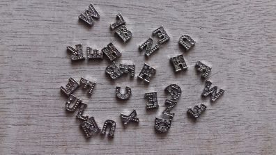 floating charms Buchstaben Strass Auswahl 7mm