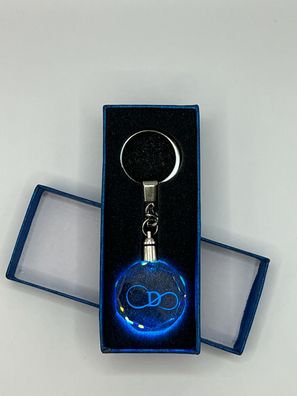 Unendlichkeitszeichen Schlüsselanhänger Buchtabe D LED Multicolor mit Geschenkbox