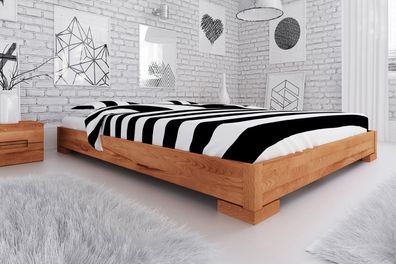 Bett Bento 2 aus Kernbuche massiv 200x200 cm ohne Kopfteil mit Holzbeinen