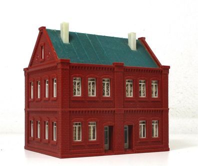 Fertigmodell N Arnold rapido Eisenbahnerhaus