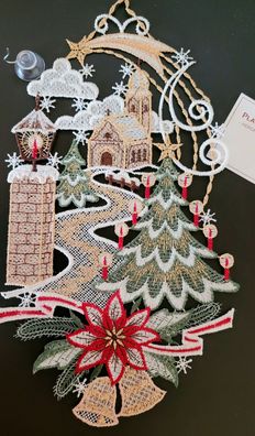 Plauner Stickerei, Fensterdeko Weihnachten, Gr. 16x30,5cm, Kirche u. Baum, Neu