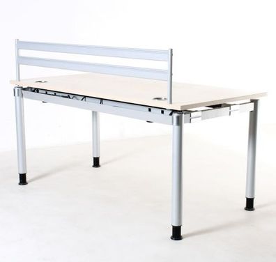 Schreibtisch, B 160 x T 80 x H 75 cm, gebrauchte Büromöbel