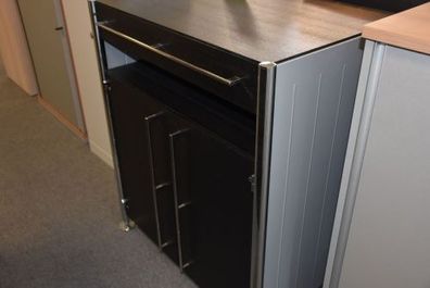 Sideboard 3OH, Schwarz/ grau, 90x108 cm, gebraucht