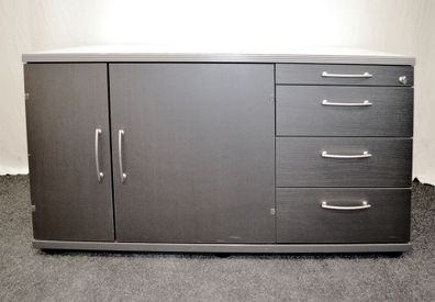Sideboard, Technikboard, 61x120, schwarz mit heller Ablageplatte, gebrauchte Büromöbe