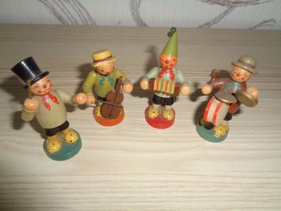 4 alte Musiker, Kapelle mit Dirigent - Figuren aus dem Erzgebirge mit Stempel