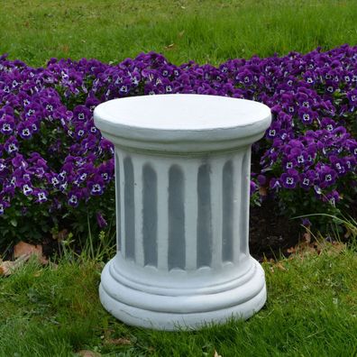 Großer massiver Stein Sockel rund Podest Säule Statue aus Steinguss frostfest