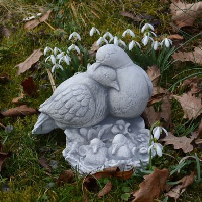 Süsses Taubenpaar Taube Stein Vögel Vogel Gartendeko aus Steinguss frostfest