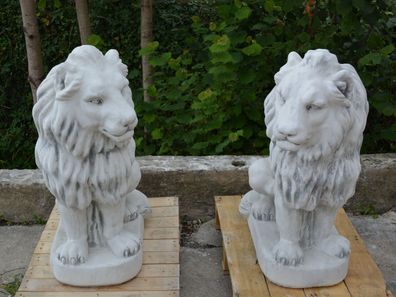 Massive Steinfiguren Statuen Löwen Paar MAX Torwächter aus Steinguss frostfest