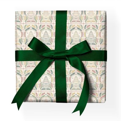 Traditionelles klassisches Weihnachts-Geschenkpapier mit Weihnachtsbaum in beige - G2