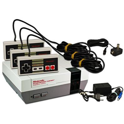 NES Konsole + 2 Controller + Netzteil + Antennenweiche - Nintendo Es - Refurbed B