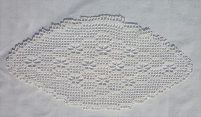 Häkeldecke 40x20cm weiß gehäkelt Baumwolle crochet cotton