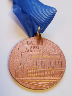 DDR Medaille SG Dynamo Berlin Hohenschönhausen 750 Jahre Berlin