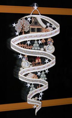 Plauener Spitze Fensterbild Weihnachten Schneemann Spirale Fensterdekoration