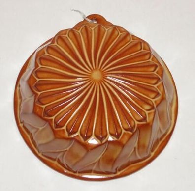 Hübsche alte Keramik Backform in braun * 18,5 cm DM und 6 cm hoch