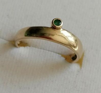 Goldring Gelbgold Ring 333/8K mit elegante Smaragd, Gr.53