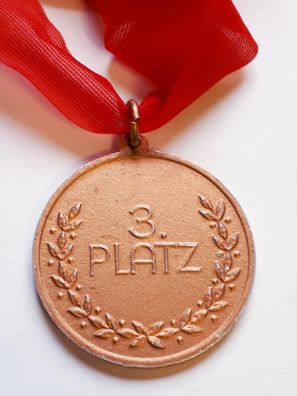 DDR Medaille 2. und 3. Platz