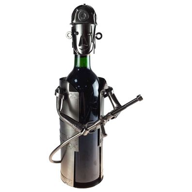 Flaschenhalter für Weinflasche Feuerwehrmann aus Metall Schwarz (B/ H/ T) 14x24x15cm