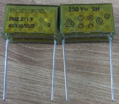 Funkentstörkondensator, RIFA PME 271 Y, 100n Y2, 250V AC
