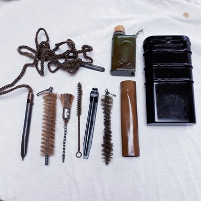 DDR NVA Waffenreinigungsgerät Putzzeug RG 57 in Etui