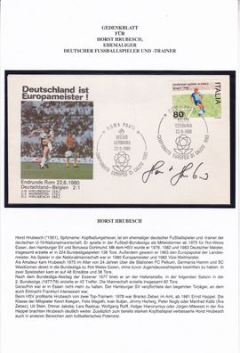Horst Hrubesch Autogramm auf Gedenkblatt ehemaliger deutscher Fussballspieler