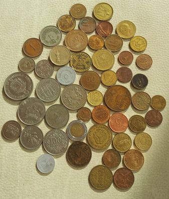 50 verschiedene Kleinmünzen, Exoten