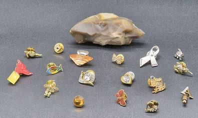 Konvolut Pins Buchstaben Pin 835 Silber vergoldet Kristall mehrfarbig Vintage