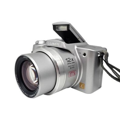 Panasonic Lumix DMC-FZ5 Kamera Silber 12xZoom 5MP Camera