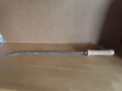 Schürhaken Feuerhaken Schüreisen Metall gebogen für Grill oder Ofen 57 cm