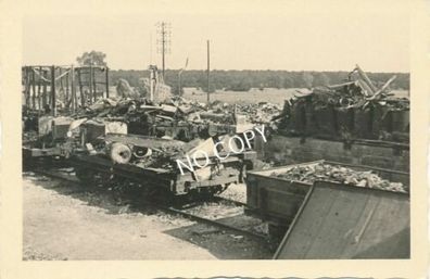 Foto WK 2 Zerstörung Schutt nach Stuka Angriff Juli 1940 B 1.83