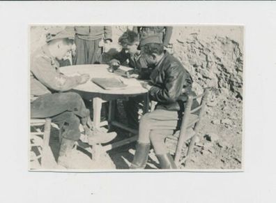 Foto WK2 Legion Condor Spanier Militärs beim schreiben#27