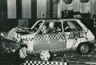 Hersteller Archiv XL Foto 70/80J Automobil KFZ - Renault 5-elf Turbo TestC1.69