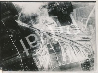 Foto WK I Luftaufnahme Strassenzüge Militäranlagen Felder France L1.49